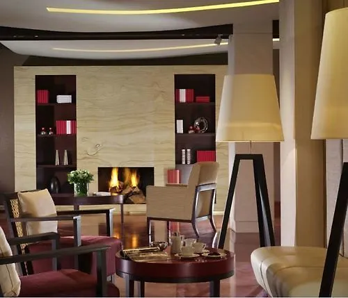 Amphitryon Hotel 5*