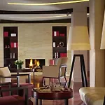 Amphitryon Hotell 5*