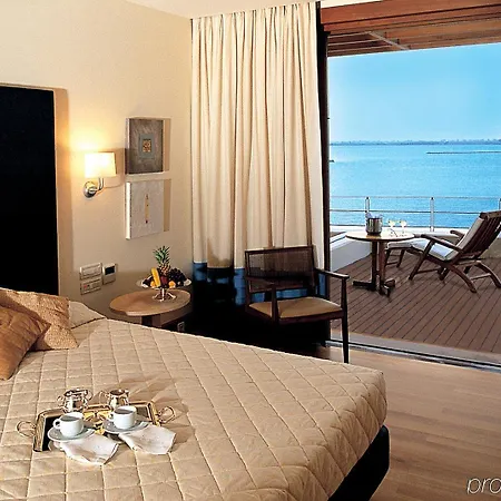 Hotel Amphitryon