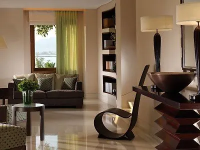 أمفيتريون نافبليو