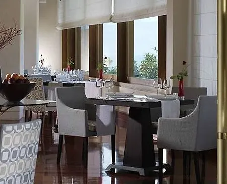 فندق Amphitryon نافبليو